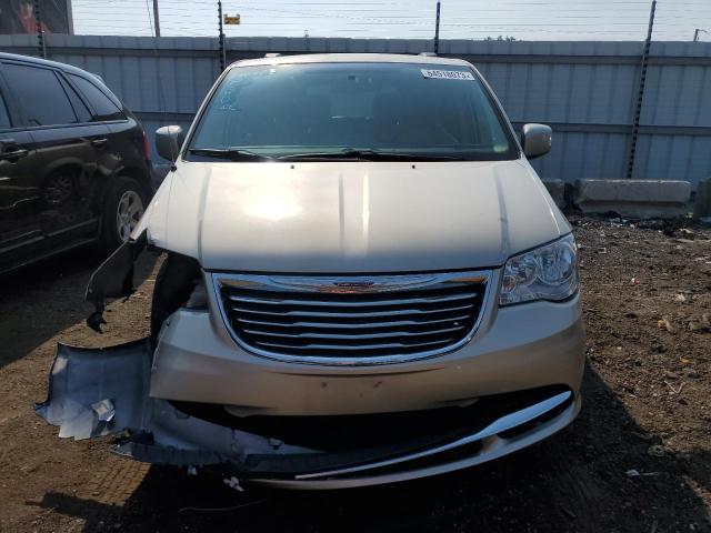 2C4RC1BG5FR675422 - 2015 CHRYSLER TOWN & COU TOURING BEIGE photo 5