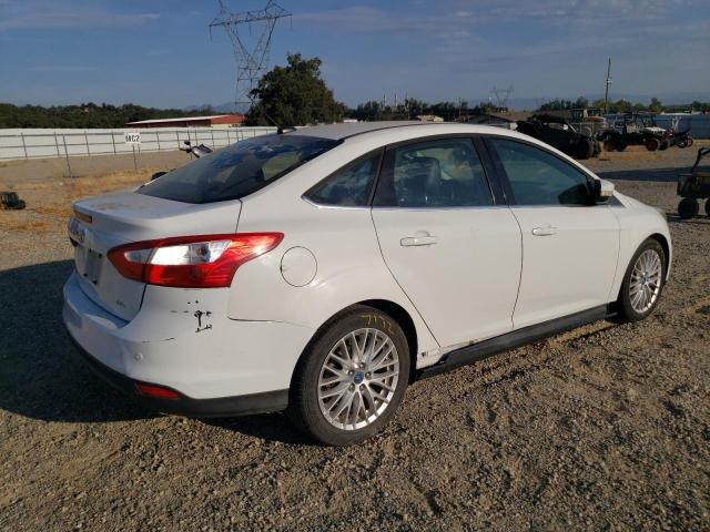 1FAHP3H23CL179908 - 2012 FORD FOCUS SEL WHITE photo 3