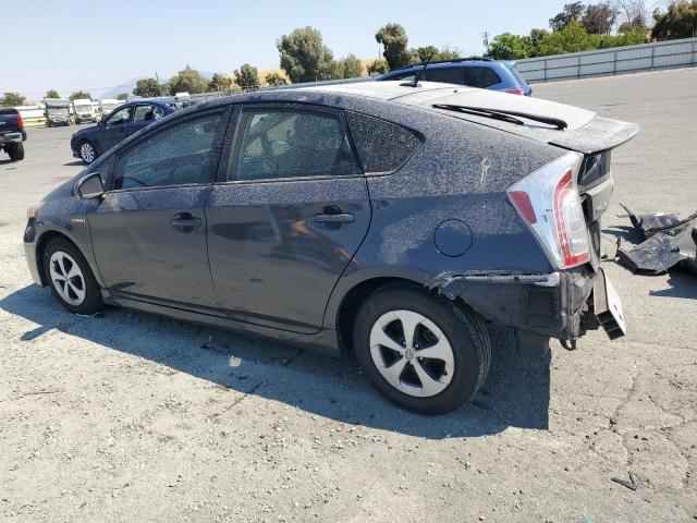 JTDKN3DU7F0457311 - 2015 TOYOTA PRIUS GRAY photo 2