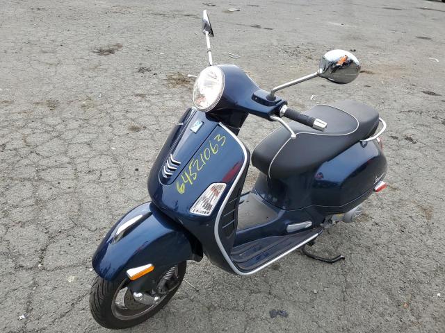 ZAPM459L2G5201040 - 2016 VESPA GTS 300 SUPER BLUE photo 2