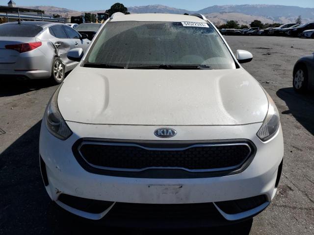 KNDCB3LC2J5128632 - 2018 KIA NIRO FE WHITE photo 5