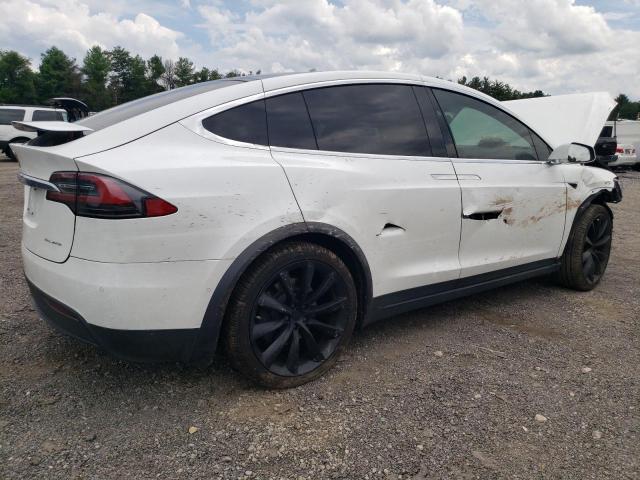 5YJXCAE29KF203673 - 2019 TESLA MODEL X WHITE photo 3