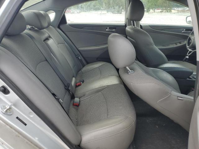 5NPEC4AC0DH547534 - 2013 HYUNDAI SONATA SE SILVER photo 10