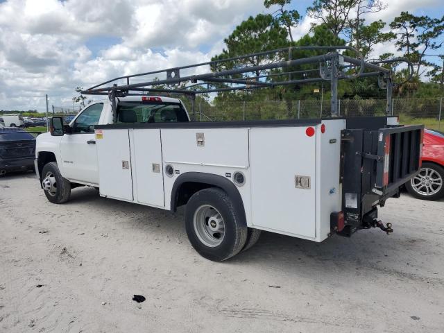 1GB3CYCG8JF104279 - 2018 CHEVROLET SILVERADO C3500 WHITE photo 3