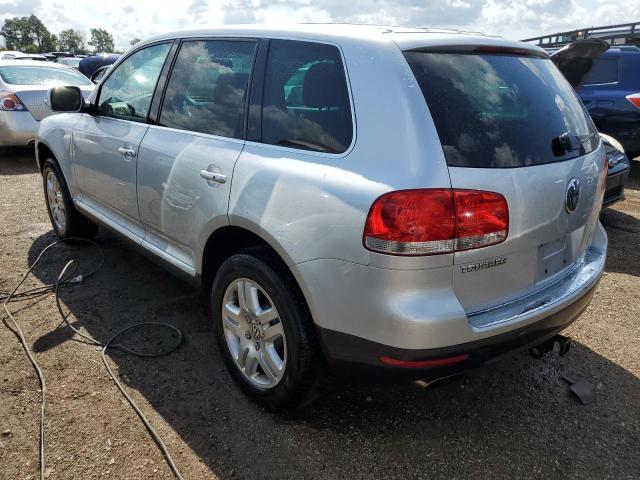 WVGCM77L24D064867 - 2004 VOLKSWAGEN TOUAREG 4.2 SILVER photo 2