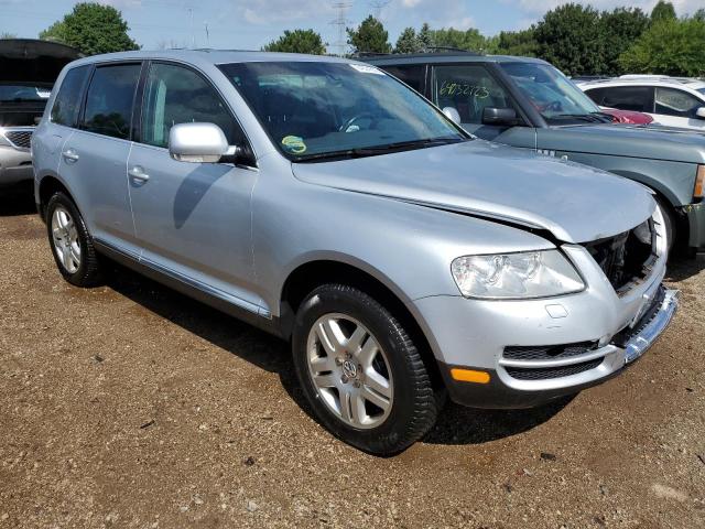 WVGCM77L24D064867 - 2004 VOLKSWAGEN TOUAREG 4.2 SILVER photo 4