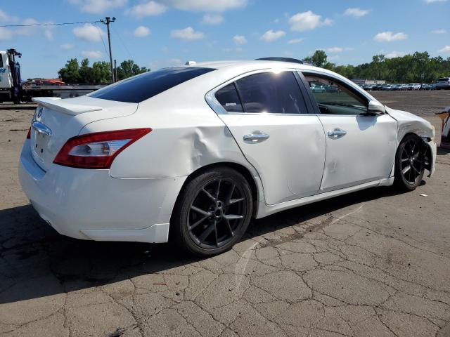 1N4AA5AP8AC866416 - 2010 NISSAN MAXIMA S WHITE photo 3
