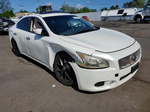 1N4AA5AP8AC866416 - 2010 NISSAN MAXIMA S WHITE photo 4