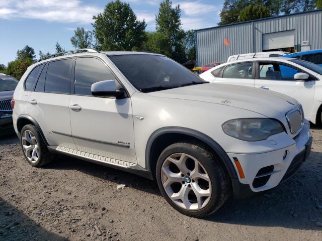 5UXZV8C57CL422671 - 2012 BMW X5 XDRIVE50I WHITE photo 4