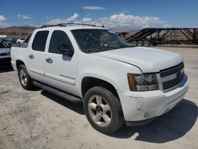 3GNEC12J28G134368 - 2008 CHEVROLET AVALANCHE C1500 WHITE photo 4