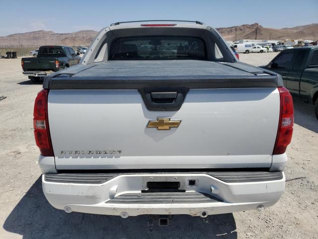 3GNEC12J28G134368 - 2008 CHEVROLET AVALANCHE C1500 WHITE photo 6