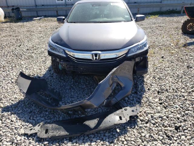 1HGCR3F90HA040094 - 2017 HONDA ACCORD TOURING GRAY photo 5