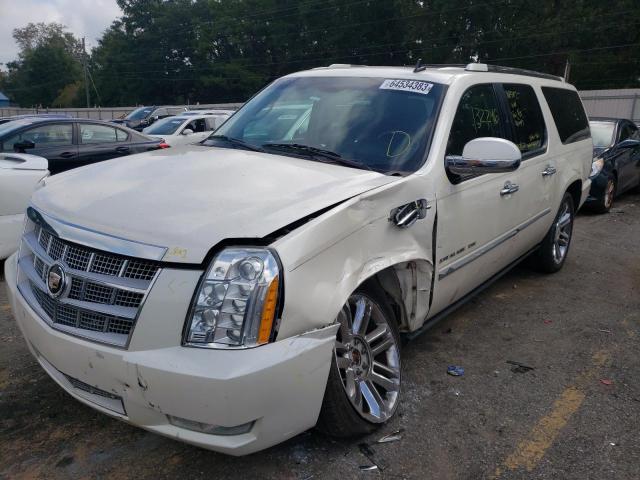 1GYS4KEFXDR317477 - 2013 CADILLAC ESCALADE ESV PLATINUM WHITE photo 1