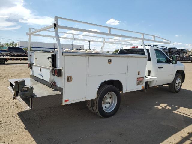 1GBJC34K58E115835 - 2008 CHEVROLET silverado C3500 WHITE photo 3