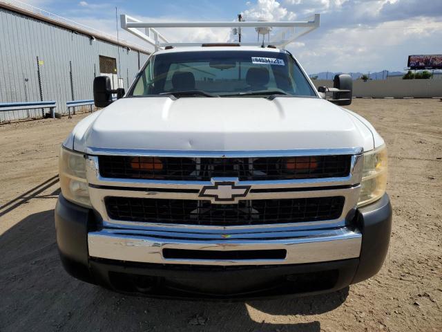 1GBJC34K58E115835 - 2008 CHEVROLET silverado C3500 WHITE photo 5