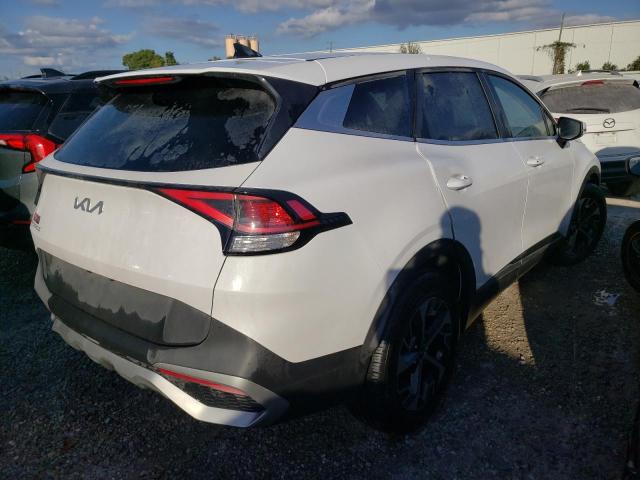 5XYK33AF2PG027631 - 2023 KIA SPORTAGE EX WHITE photo 4