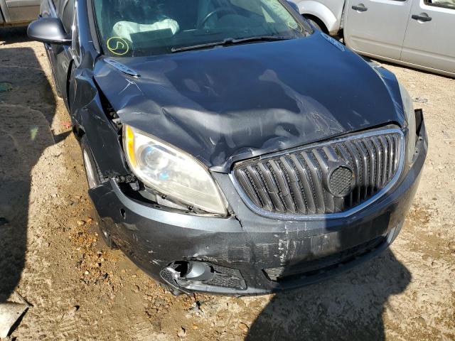 1G4PP5SK4D4214599 - 2013 BUICK VERANO GRAY photo 9