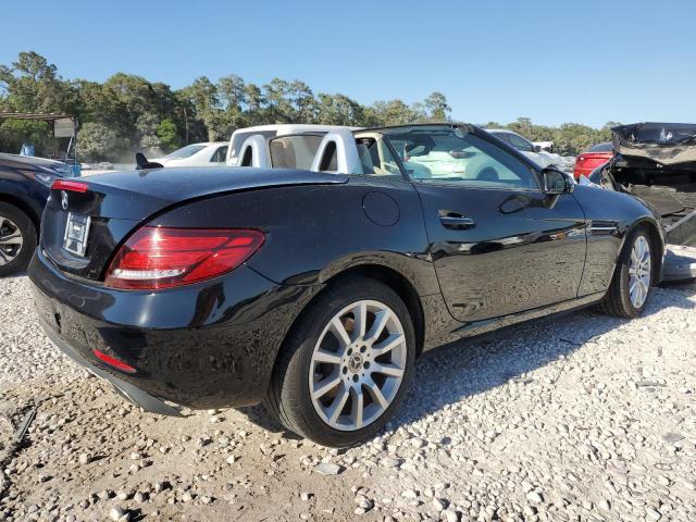 WDDPK3JA9JF155846 - 2018 MERCEDES-BENZ SLC 300 BLACK photo 3