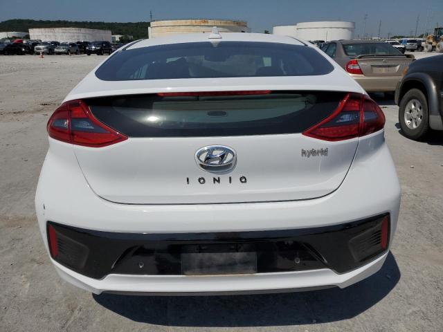 KMHC05LC2JU076079 - 2018 HYUNDAI IONIQ LIMITED WHITE photo 6