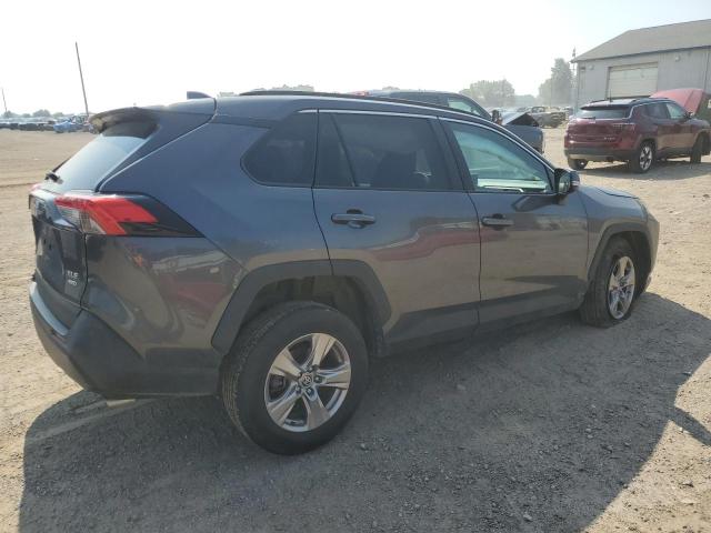 2T3P1RFV1NW271722 - 2022 TOYOTA RAV4 XLE GRAY photo 3