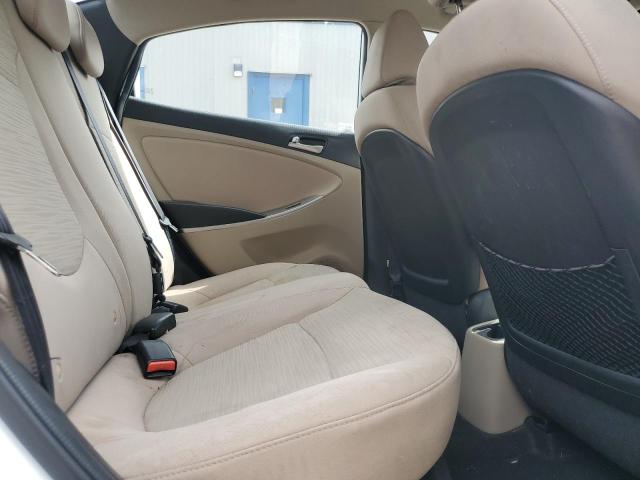 KMHCT4AE2GU943365 - 2016 HYUNDAI ACCENT SE WHITE photo 10