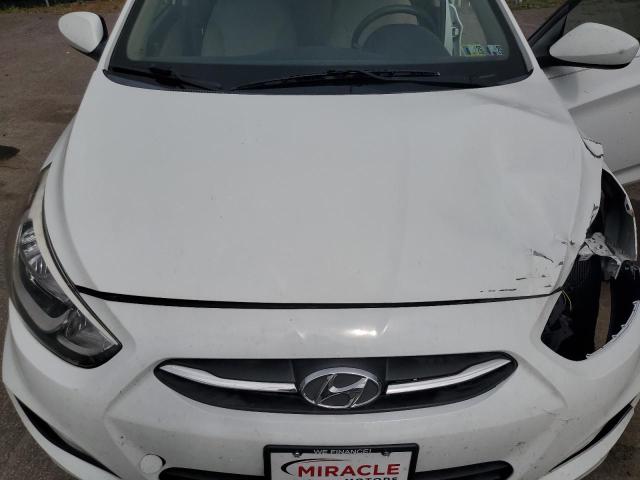 KMHCT4AE2GU943365 - 2016 HYUNDAI ACCENT SE WHITE photo 11