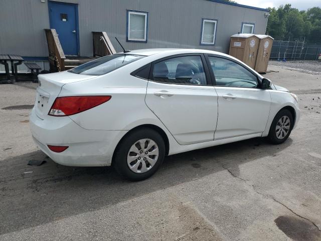 KMHCT4AE2GU943365 - 2016 HYUNDAI ACCENT SE WHITE photo 3