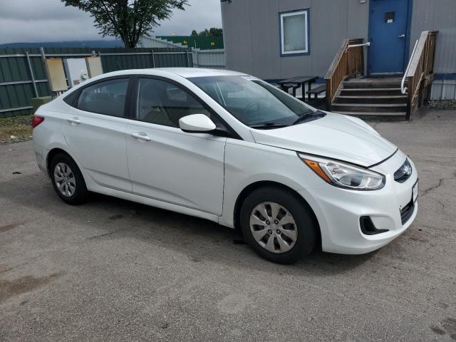 KMHCT4AE2GU943365 - 2016 HYUNDAI ACCENT SE WHITE photo 4