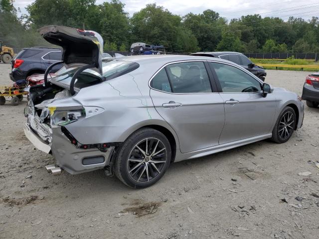 4T1G11AK4PU772288 - 2023 TOYOTA CAMRY SE NIGHT SHADE SILVER photo 3