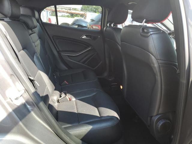 WDCTG4EB1GJ215055 - 2016 MERCEDES-BENZ GLA 250 灰色 照片 11