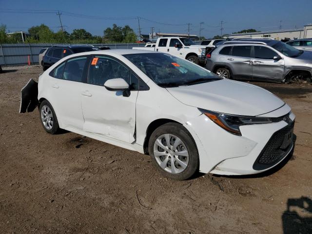 5YFEPRAE9LP122981 - 2020 TOYOTA COROLLA LE WHITE photo 4