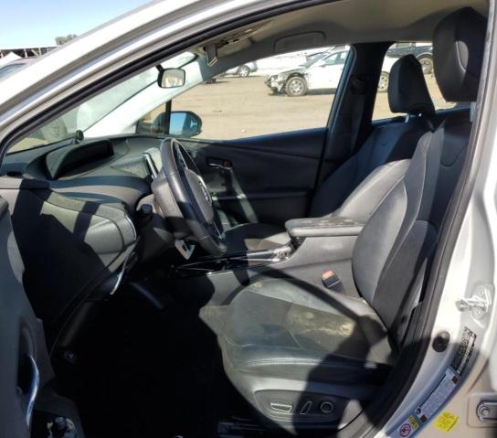 JTDKARFP4H3046150 - 2017 TOYOTA PRIUS PRIM 银色 照片 7