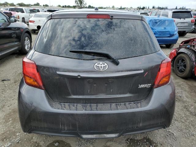 VNKKTUD31HA085732 - 2017 TOYOTA YARIS L GRAY photo 6