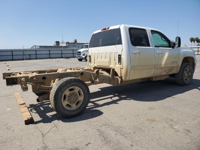 1GT121C87BF180244 - 2011 GMC SIERRA K2500 SLT WHITE photo 3