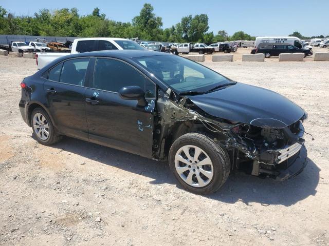 5YFEPMAEXNP352468 - 2022 TOYOTA COROLLA LE BLACK photo 4