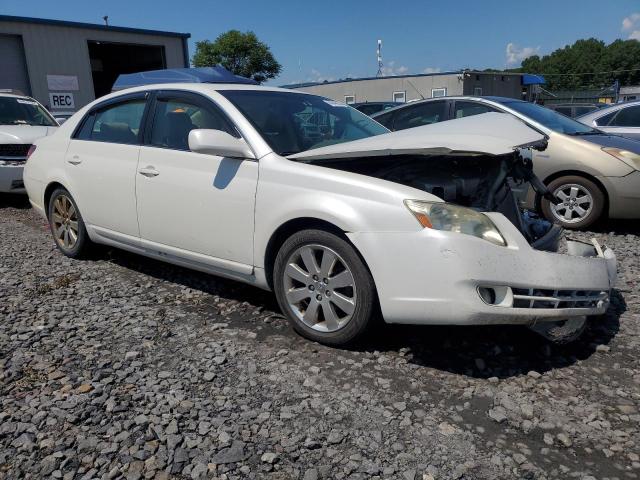 4T1BK36B66U143593 - 2006 TOYOTA AVALON XL WHITE photo 4