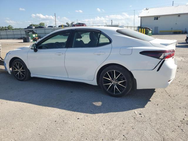 4T1G11AKXRU859325 - 2024 TOYOTA CAMRY SE NIGHT SHADE WHITE photo 2