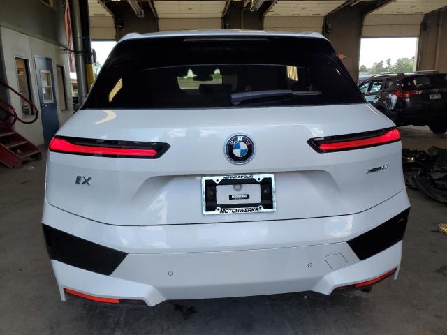WB523CF08PCM87980 - 2023 BMW IX XDRIVE50 Blanc photo 6
