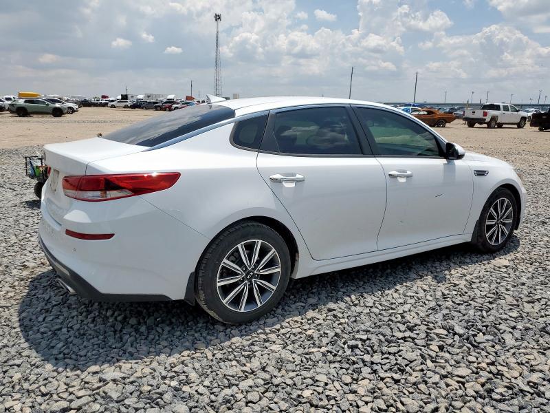 5XXGT4L31KG374928 - 2019 KIA OPTIMA LX WHITE photo 3
