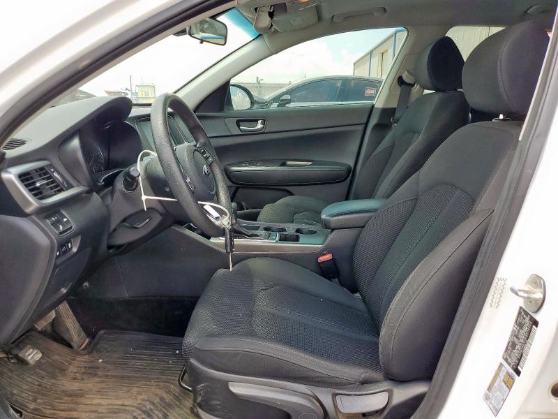 5XXGT4L31KG374928 - 2019 KIA OPTIMA LX WHITE photo 7