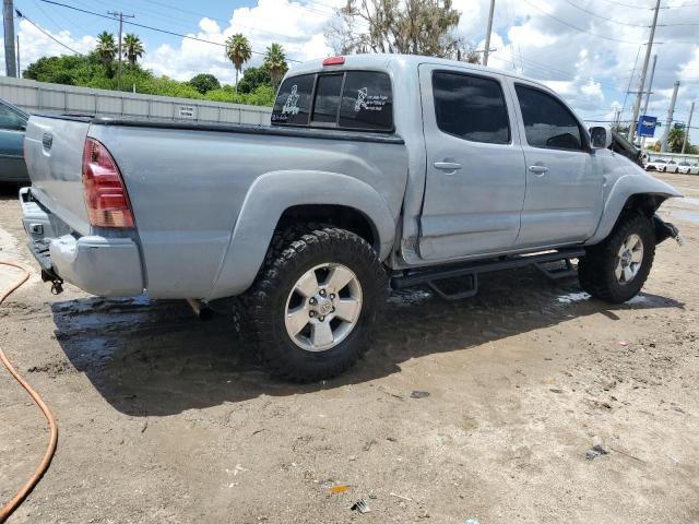 3TMJU62N78M067790 - 2008 TOYOTA TACOMA DOUBLE CAB PRERUNNER SILVER photo 3