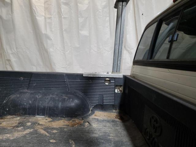 4TAWM72N5WZ007963 - 1998 TOYOTA TACOMA XTRACAB WHITE photo 10