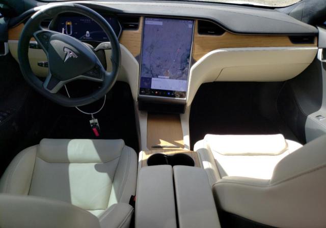 5YJSA1E22LF415123 - 2020 TESLA MODEL S Սպիտակ լուսանկար 8