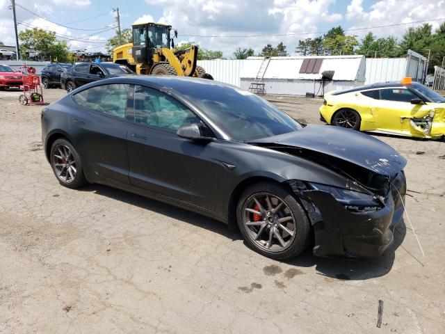 5YJ3E1ET8RF847077 - 2024 TESLA MODEL 3 Սև լուսանկար 4