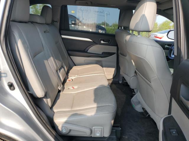 5TDJKRFH2FS177106 - 2015 TOYOTA HIGHLANDER XLE SILVER photo 11