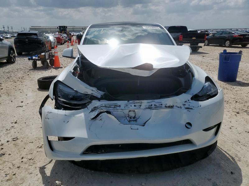 7SAYGAEE4RF058784 - 2024 TESLA MODEL Y თეთრი ფოტო 5