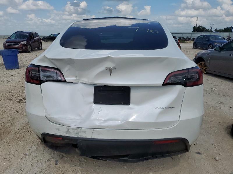 7SAYGAEE4RF058784 - 2024 TESLA MODEL Y თეთრი ფოტო 6