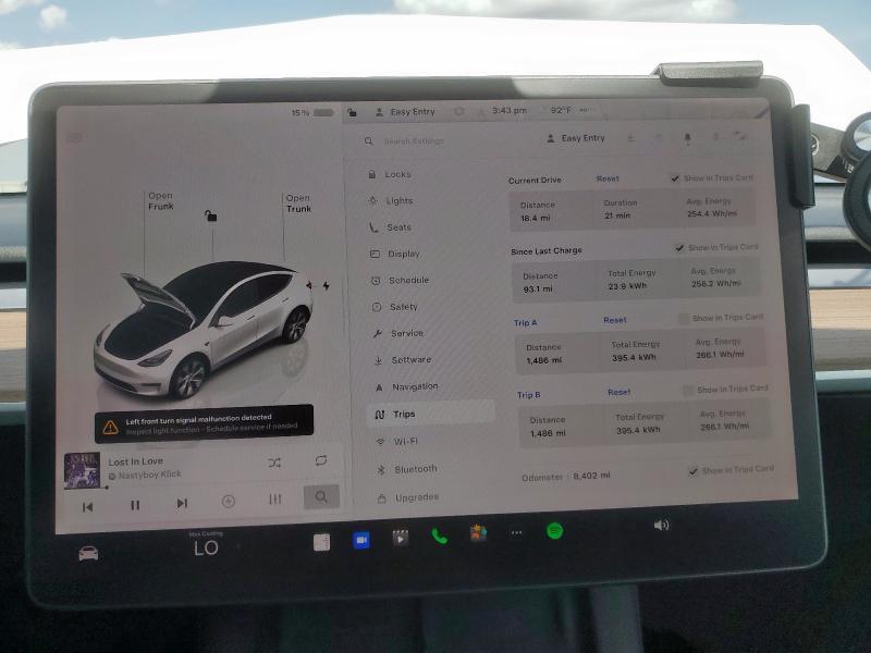 7SAYGAEE4RF058784 - 2024 TESLA MODEL Y თეთრი ფოტო 9