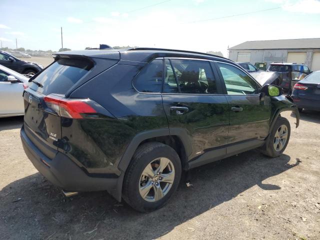 4T3RWRFV4RU143619 - 2024 TOYOTA RAV4 XLE BLACK photo 3