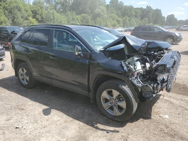 4T3RWRFV4RU143619 - 2024 TOYOTA RAV4 XLE BLACK photo 4